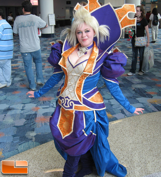 BlizzCon 2009 CosBabe