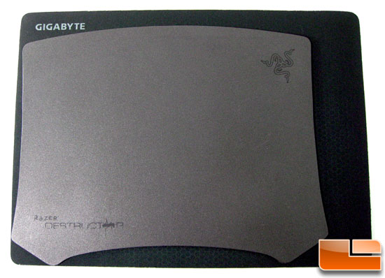 Gigabyte GP-MP8000 Gaming Mouse Pad Surface Size Comparison