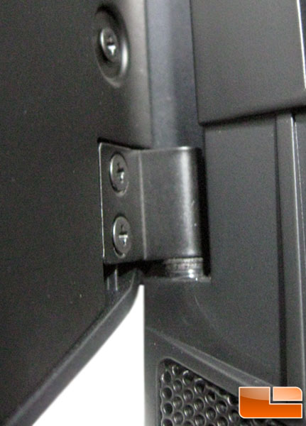 The Front Door Hinges of The Thermaltake Armor A90 The Front Door Hinges of The Thermaltake Armor A90