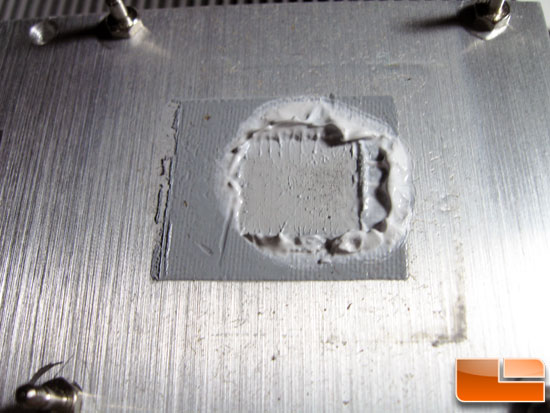 Thermal Compound on The AXLE Radeon HD 5670 1GB Thermal Compound on The AXLE Radeon HD 5670 1GB