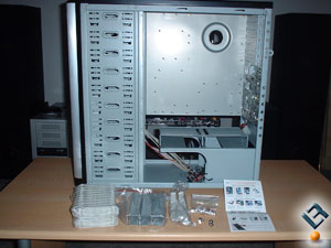 Packaging, the case with all its parts