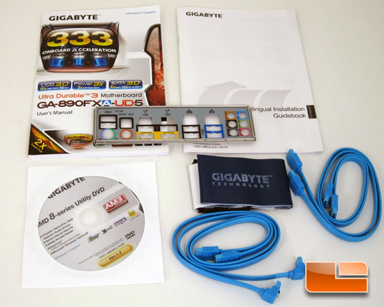 GIGABYTE 890FXA-UD5 Box and Bundle