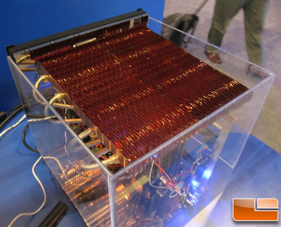 Splitted-Desktop Shows Fanless Sandy Bridge Cooling At IDF 2011