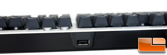 Corsair Vengeance K90 USB port