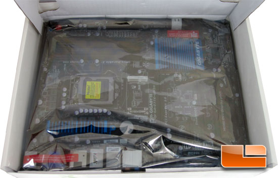 GIGABYTE GA-Z77X-UD3H Retail Packaging