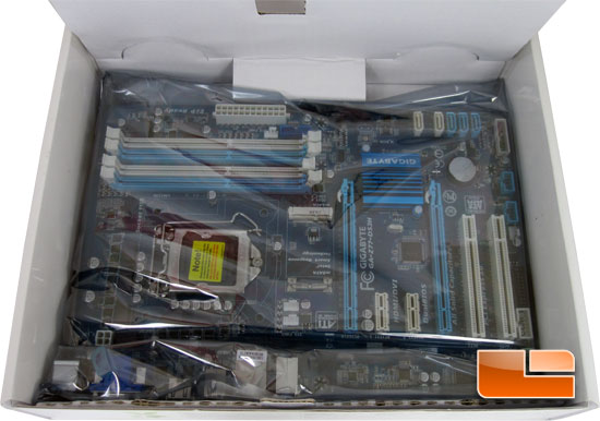 GIGABYTE Z77-DS3H Retail Box and Bundle