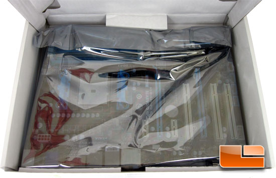 GIGABYTE GA-A75-D3H Retail Packaging and Bundle GIGABYTE GA-A75-D3H Retail Packaging and Bundle