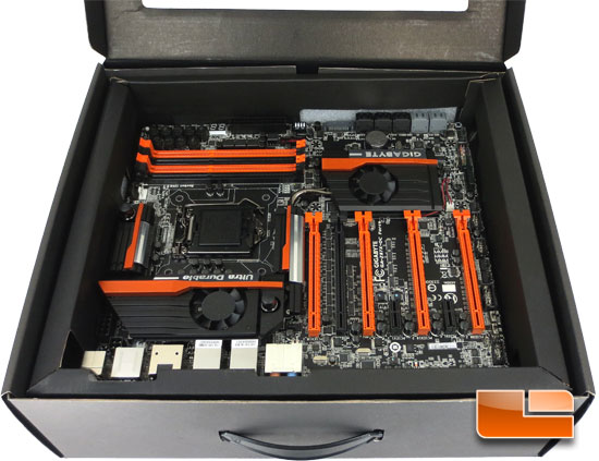 GIGABYTE Z87X-OC Force Retail Packaging and Accessory Bundle
