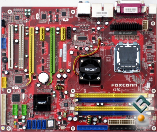 FOXCONN 975X7AB-8EKRS2H Review