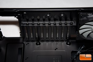 Corsair Obsidian 750D Expansion Slots