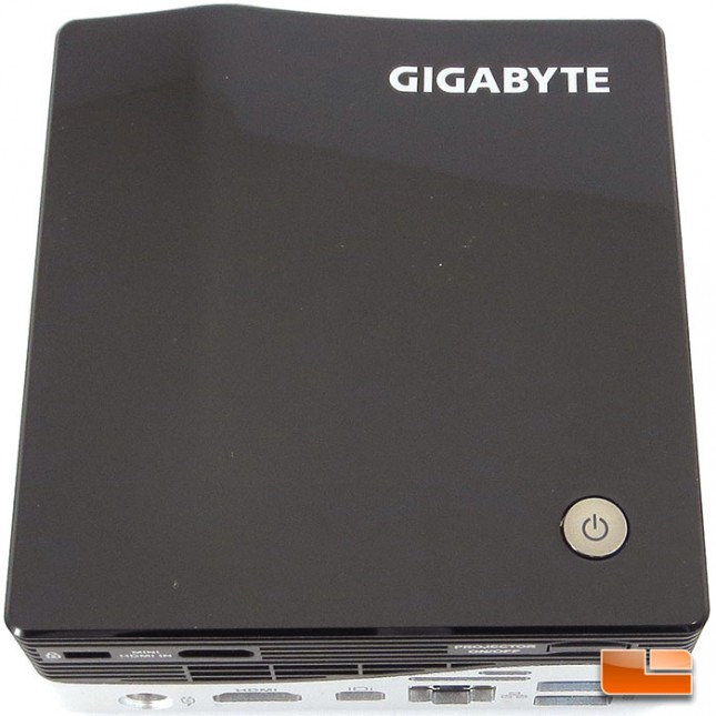 GIGABYTE BRIX Ultra SFF PC & Projector Exterior Impressions