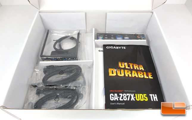 GIGABYTE Z87X-UD5 TH Retail Bundle