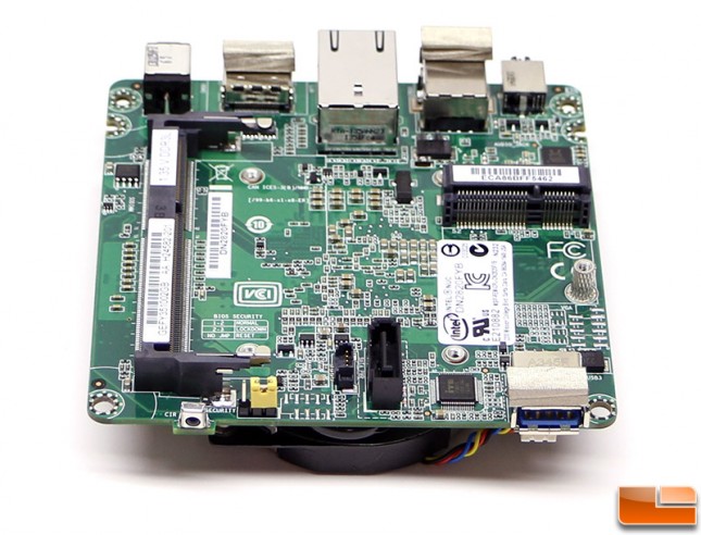 intel-nuc-DN2820FYKH-motherboard