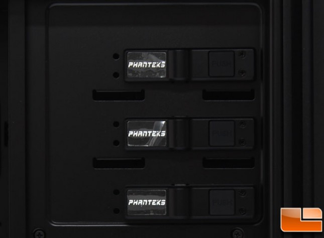 Phanteks-Enthoo-Luxe-Internal-525-Latches