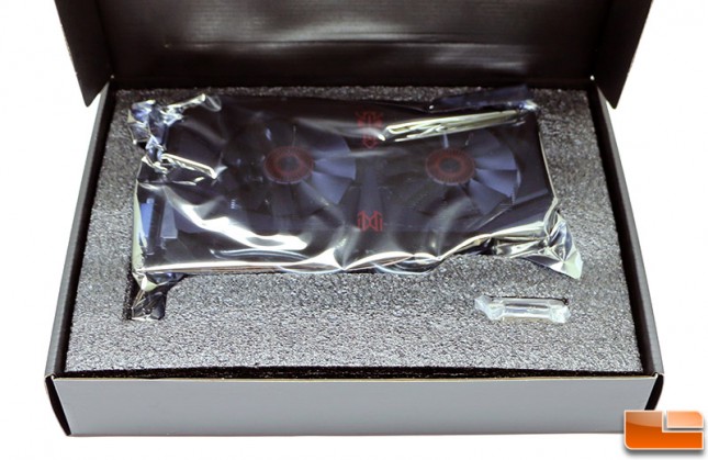 ASUS GeForce GTX 960 Retail Box Inside