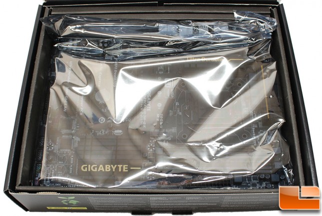 Gigabyte-Z97X-UD3H-BK-Packaging-Box-MB