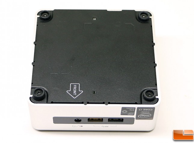 Intel NUC5i7RYH Bottom