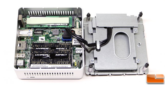 Intel nuc5i7ryh inside