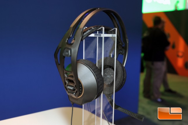 e3_2015_plantronics_rig_500_02