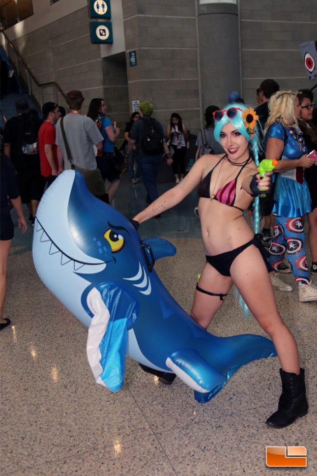 Anime Expo 15 Part 1 Impressions Of A Bigger Ax Legit Reviews