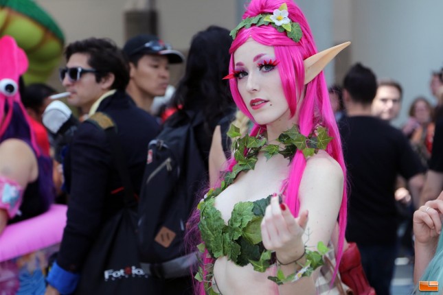 AX_2015_Cosplay_001HD