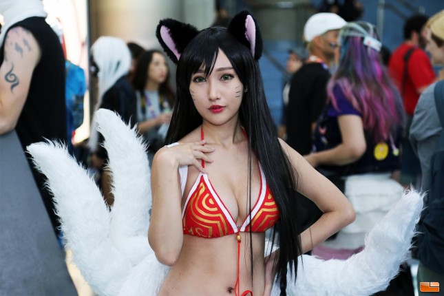 AX_2015_Cosplay_002HD