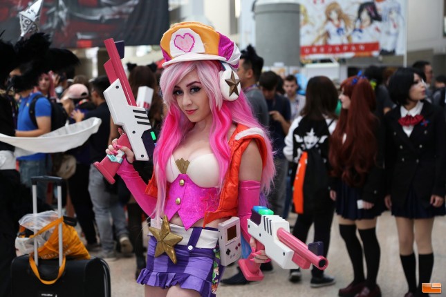 AX_2015_Cosplay_025HD