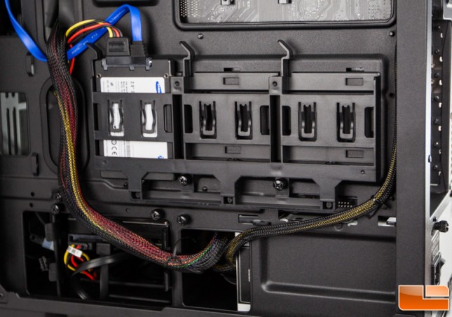 Corsair Carbide 400Q 2.5 Inch Drive Bays