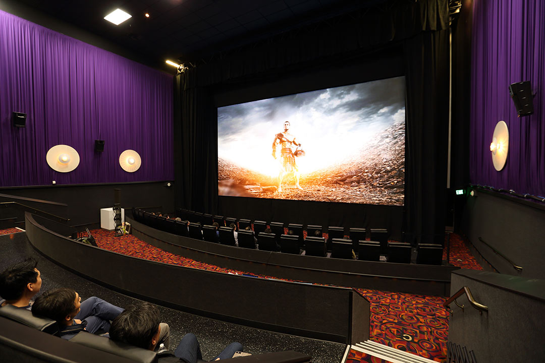 Samsung's Cinema Screen Wants to Replace the Movie Theater ...