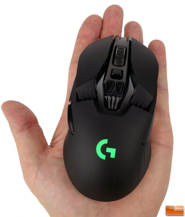 Logitech G900 Chaos Spectrum In Hand