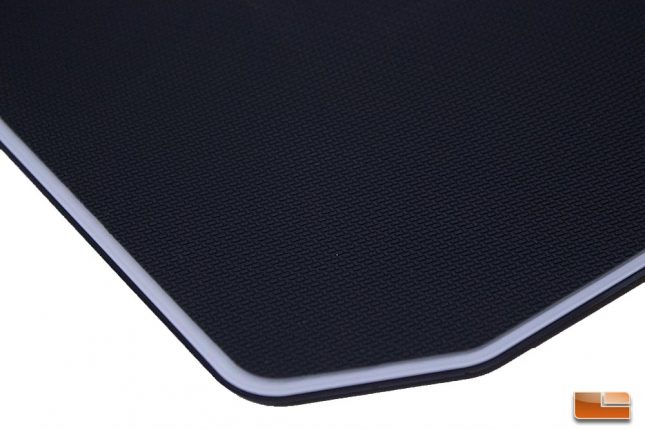 The Lighting Ring of the Viper LED Gaming Mouse Pad