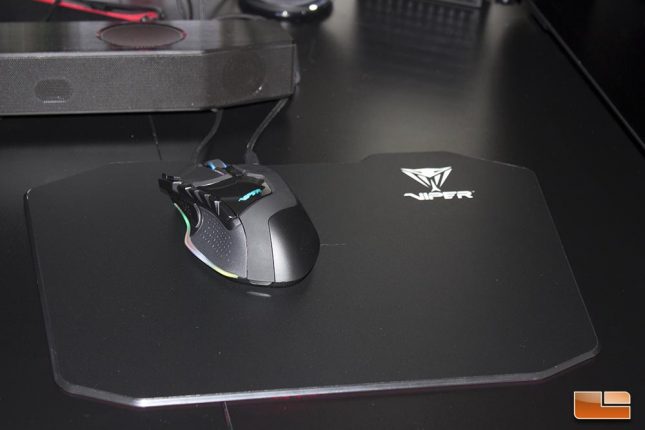Viper V570 RGB Blackout - On Viper LED Gaming Mousepad