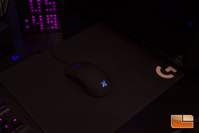 Mouse Gaming Dream Machines DM3 Mini - 12000 DPI, 77g, Sensore PixArt 3360, RGB