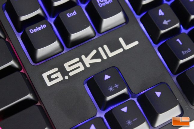 KM570 RGB - G.SKILL LOGO