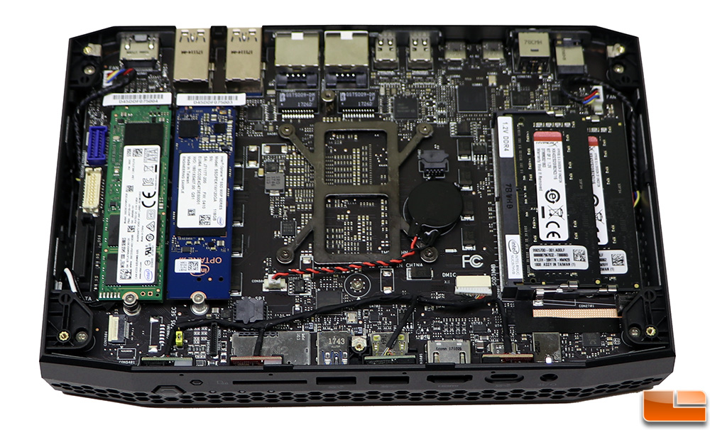 コンディション良好Intel Nuc 8 HADES CANYON