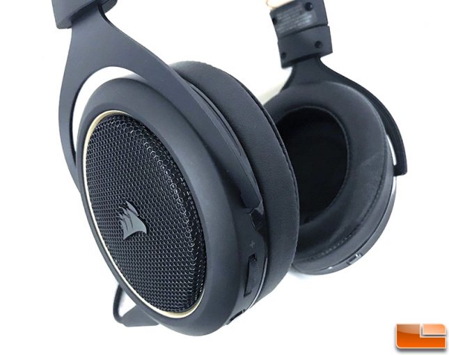 Corsair HS70