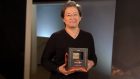 Dr. Lisa Su holding 3rd Gen AMD Ryzen Threadripper