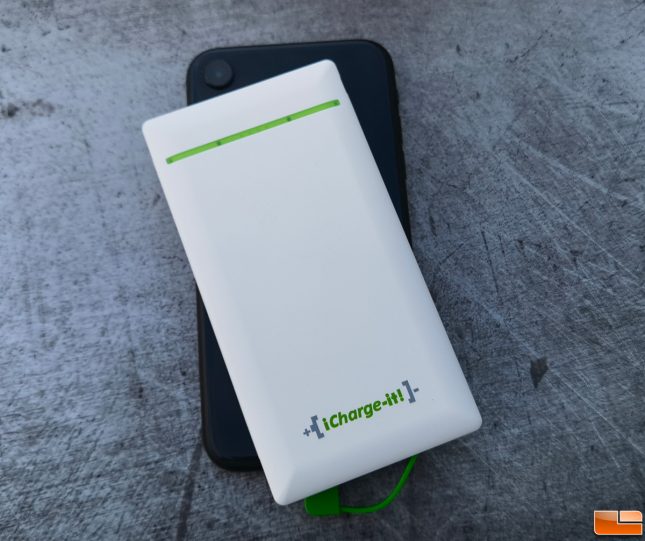 iCharge-it Power Bank on iPhone XR